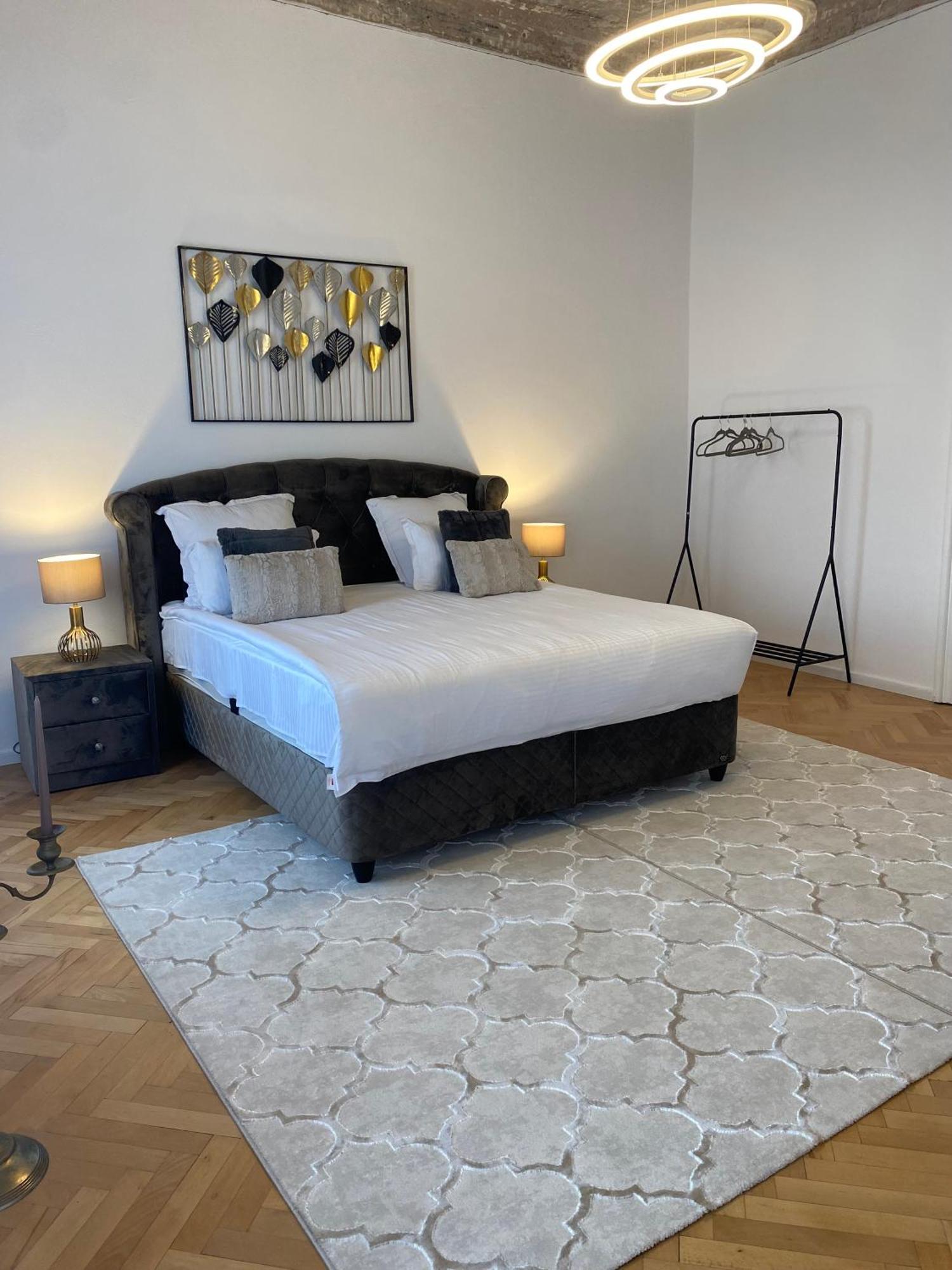 Schiller Rooms Сибиу Экстерьер фото